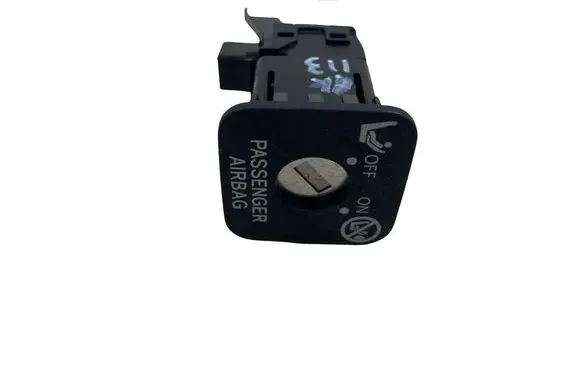 Toyota Auris 150 Other switches/knobs/shifts 1951Z9N