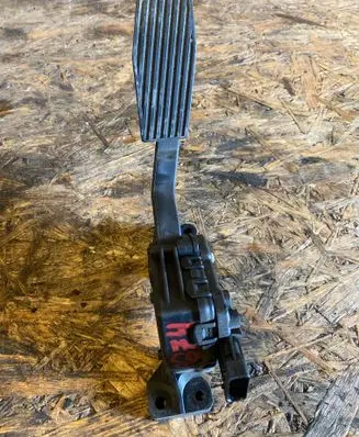 Opel Signum Accelerator throttle pedal 9186725 6PV00832201