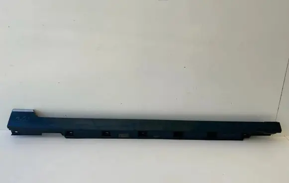 Volkswagen PASSAT B8 Sill 3G0853858F