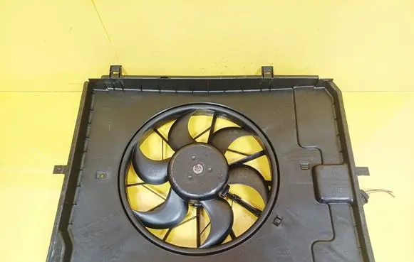 Mercedes-Benz E W210 Electric radiator cooling fan A2105052355 A0005401588 0130303227
