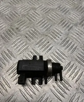 Nissan Primera Turbo solenoid valve 70026501
