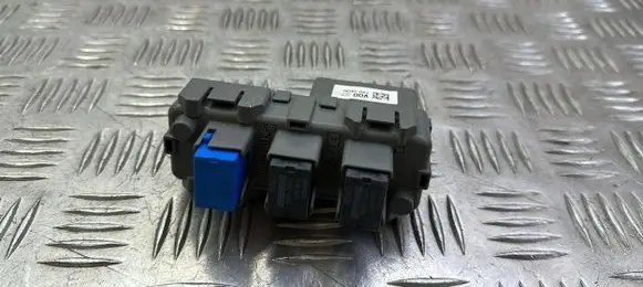 Honda CR-V Fuse module TV00030 121105