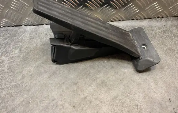 BMW X5 F15 Accelerator throttle pedal 6853175