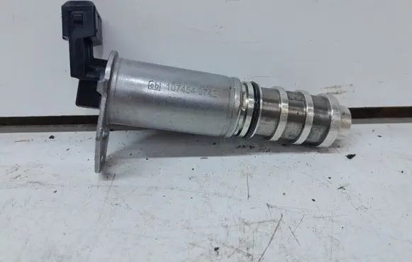 BMW 7 F01 F02 F03 F04 Camshaft vanos timing valve 1074549742 9742