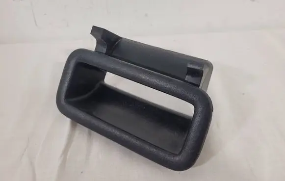 Rear door interior handle
