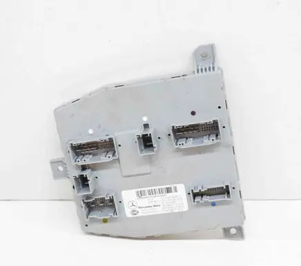 Mercedes-Benz C W205 Central body control module A2059006822 A2059013904
