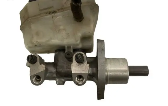 BMW 3 E46 Master brake cylinder 03350884781