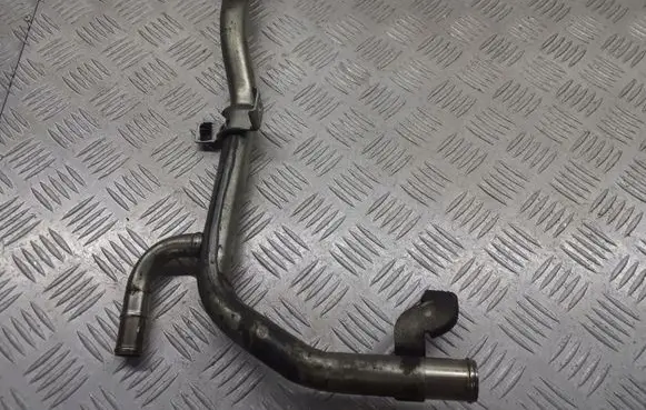 Nissan Note (E11) Engine coolant pipe/hose