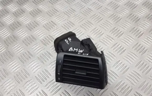 BMW 3 E46 Dashboard air vent grill cover trim 8361898
