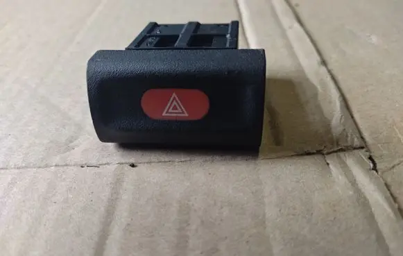 Opel Vectra B Hazard light switch 09134513 091380471699