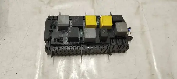 Mercedes-Benz GLE (W166 - C292) Fuse module A1669068201
