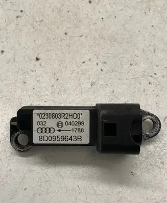 Audi A4 S4 B5 8D Airbag deployment crash/impact sensor 8D0959643B