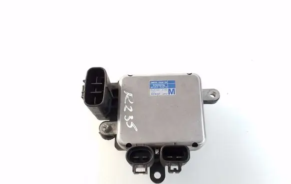 Lexus GS 300 350 430 450H Coolant fan relay 4993003300 8925730070