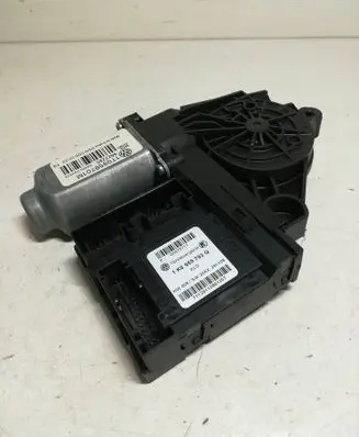 Volkswagen Touran I Front door window regulator motor 1K0959793Q 05075711 71129110861207