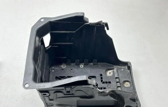 Land Rover Range Rover Evoque L538 Battery box tray BJ3202214A 6G9N10757AF C8C9E