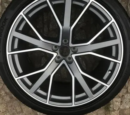 Audi Q7 4M R20 alloy rim 