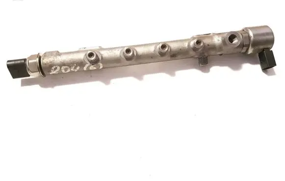 Mercedes-Benz C W204 Fuel main line pipe A6510700495 301208089851 1208089851
