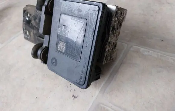 Volkswagen PASSAT B8 ABS Pump 3Q0907379F