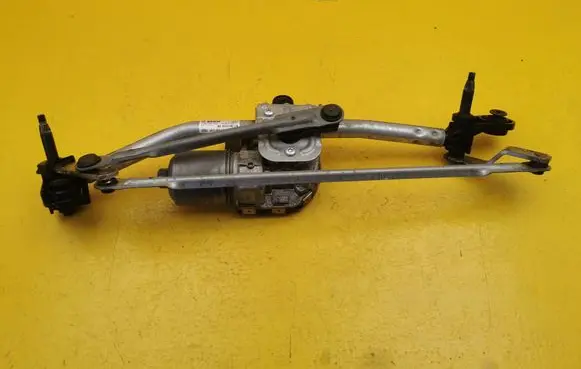 Audi A3 S3 8V Front wiper linkage and motor 8V1955119A 8V1955023D