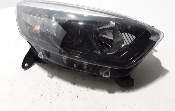 Renault Captur Headlight/headlamp 260106334R