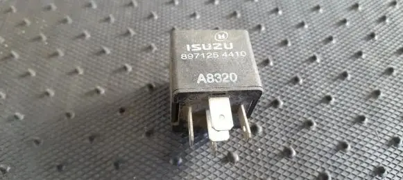 Opel Frontera B Other relay 8971254410 A8320