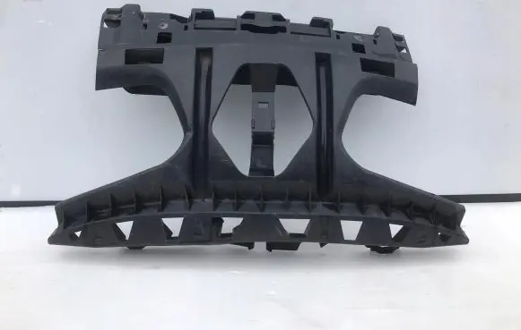 Renault Megane II Front bumper mounting bracket 8200412377