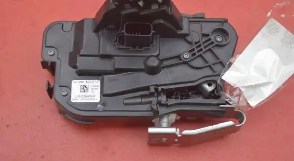 Ford Kuga I Front door lock LV4B-S264A26-AF
