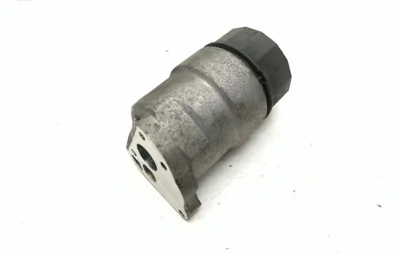Jaguar XK - XKR Oil filter mounting bracket RF8W936K751 RF8W936K751AB