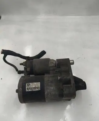 Peugeot 5008 Starter motor 7550017 M000T32271