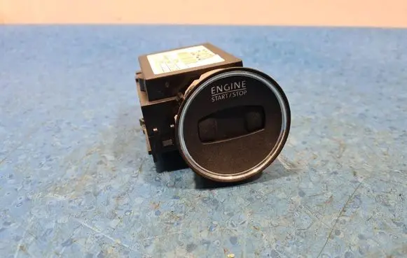 Volkswagen PASSAT CC Ignition lock 3C0905843AD