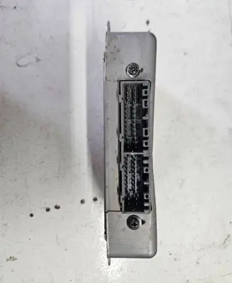 Mitsubishi Galant ABS control unit/module MB863282 X2T30671M1