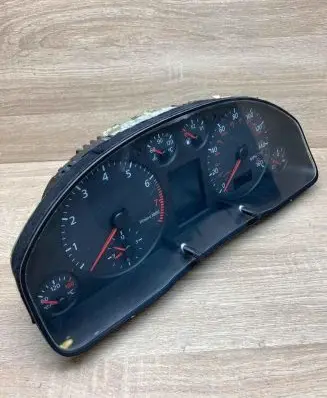Audi A6 S6 C5 4B Speedometer (instrument cluster) 8D0919930N 110008991