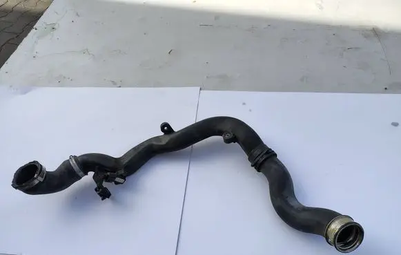Intercooler hose/pipe