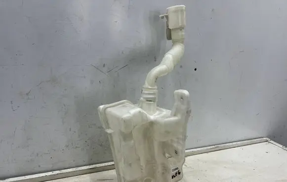 Volkswagen Golf VII Windshield washer fluid reservoir/tank 5G0955453AE 5G0955453T 5G0955453AA