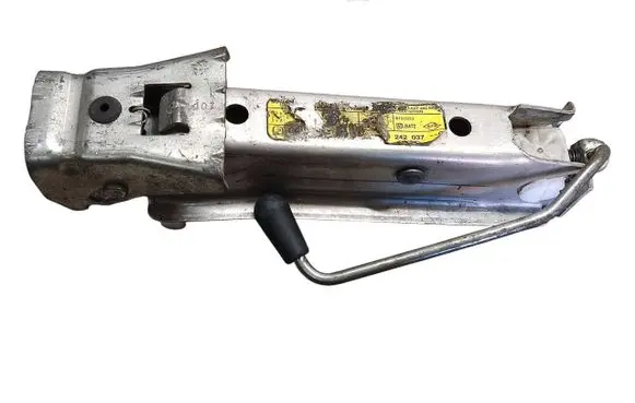 Renault Clio III Lift Jack 8200242037 8101933