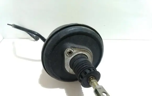Audi A8 S8 D2 4D Brake booster 4D0612105