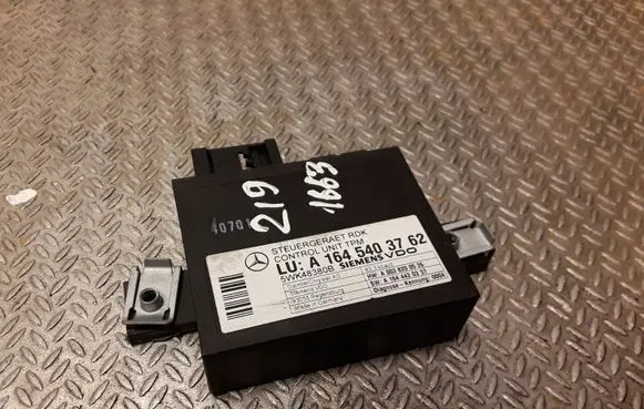 Mercedes-Benz CLS C219 Tire pressure control unit 1645403762 A1645403762