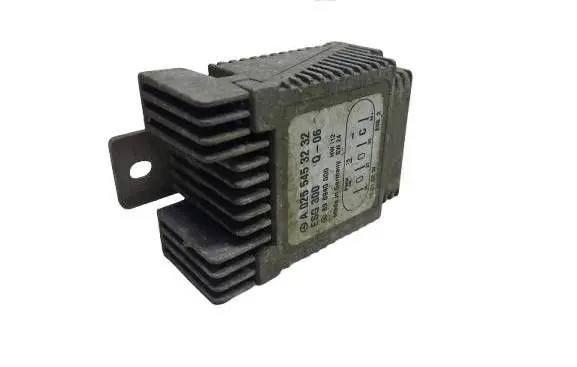 Mercedes-Benz A W168 Coolant fan relay A0255453232