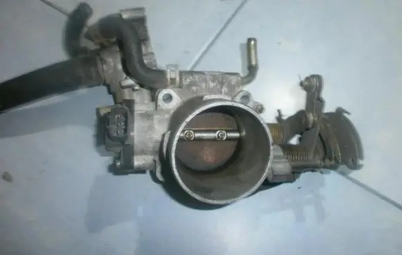 Subaru Forester SF Throttle valve sera48806 nerakodo