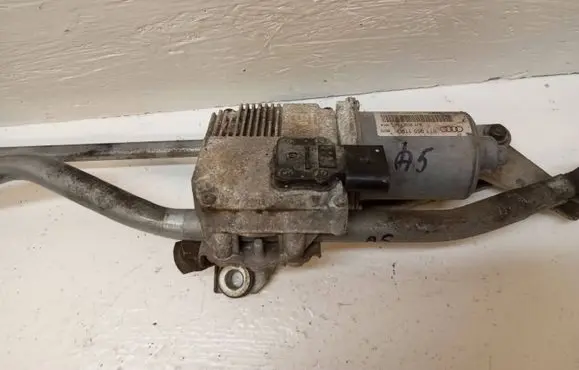 Audi A5 8T 8F Front wiper linkage and motor 8T1955119D 8J1955119