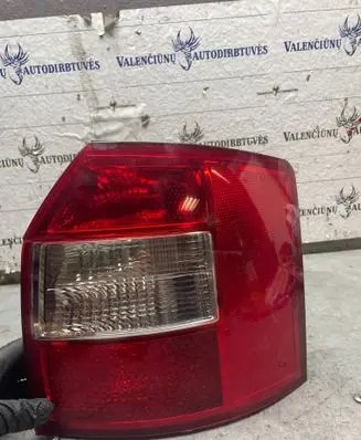 Audi A4 S4 B6 8E 8H Tail light bulb cover holder 8E9945258