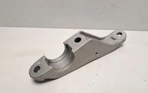 BMW 5 G30 G31 G38 Sway bar bush bracket, front 6861473