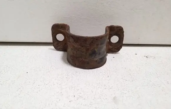 Chevrolet Captiva Sway bar bush bracket, front 