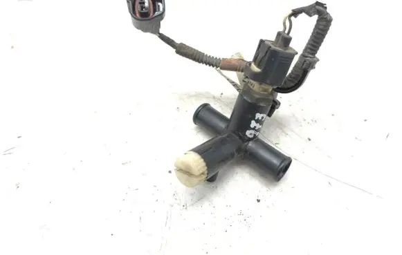 Toyota Prius (XW30) Engine coolant pipe/hose 821247040D