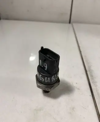 Fuel pressure sensor