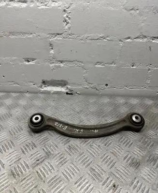 Mercedes-Benz E W212 Rear control arm A20409fi4