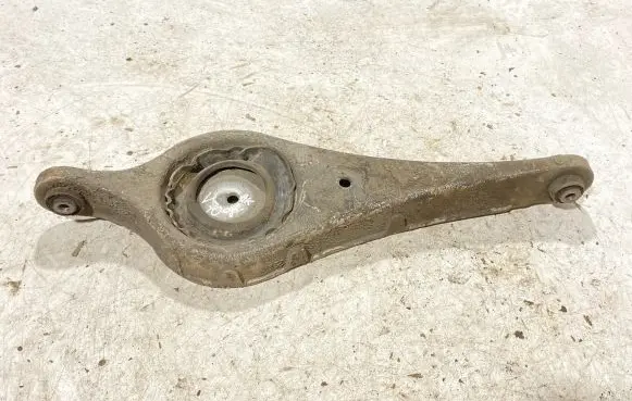 Volvo V70 Rear upper control arm/wishbone