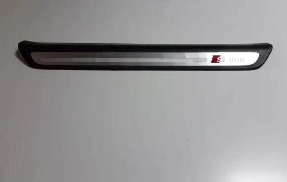 Audi Q3 8U Front sill trim cover 8U0853373C