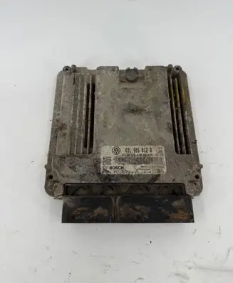 Volkswagen Crafter Engine control unit/module 03L906012Q 1039S52824 0281017789