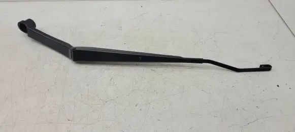 Subaru Outback (BS) Front wiper blade arm 2466 8523